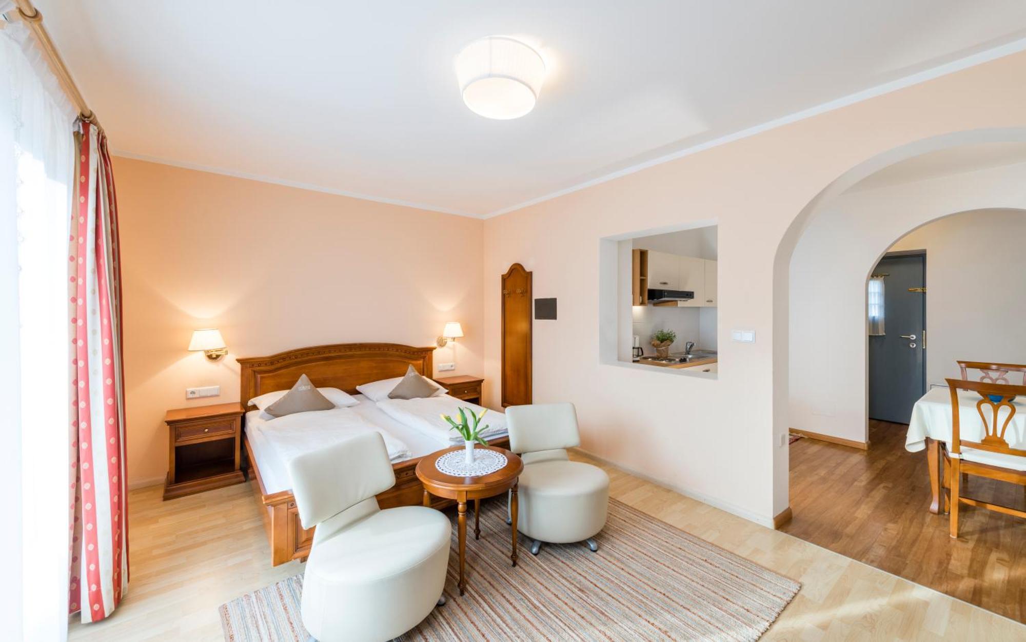 Hotel Foerstlerhof Postal / Burgstall Екстериор снимка