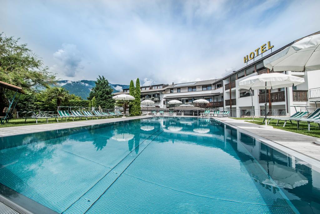 Hotel Foerstlerhof Postal / Burgstall Екстериор снимка